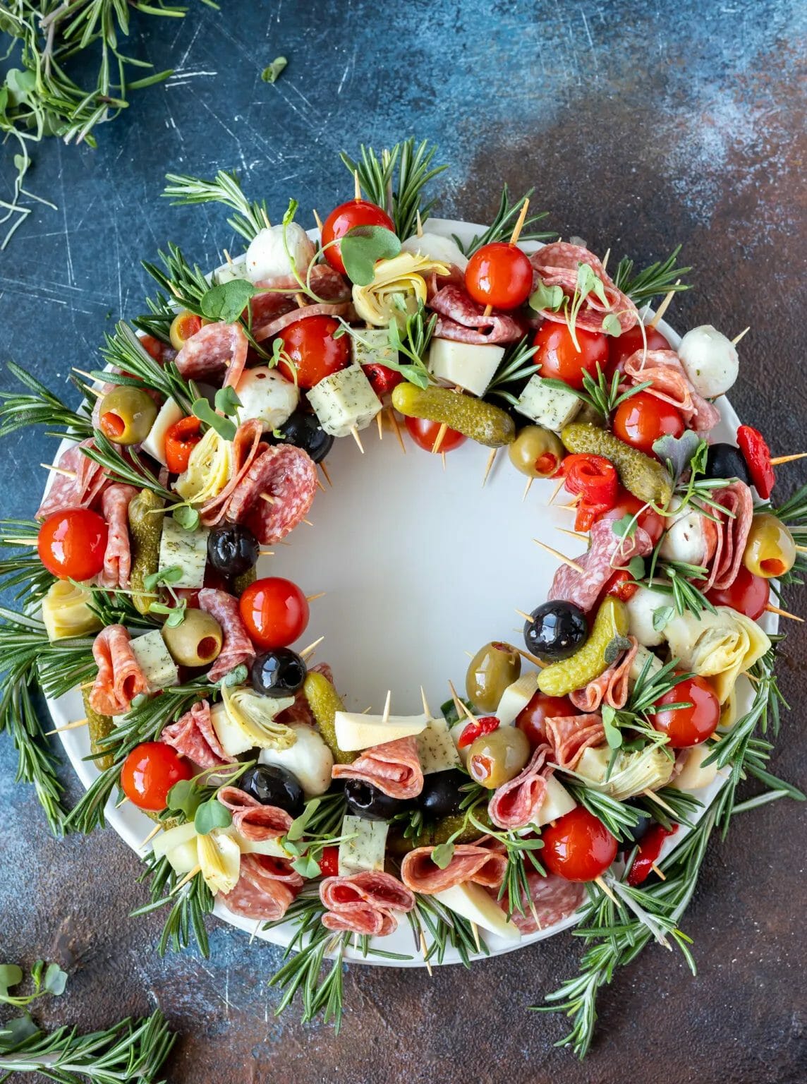 20 Christmas Wreath Charcuterie Board Ideas - ICA