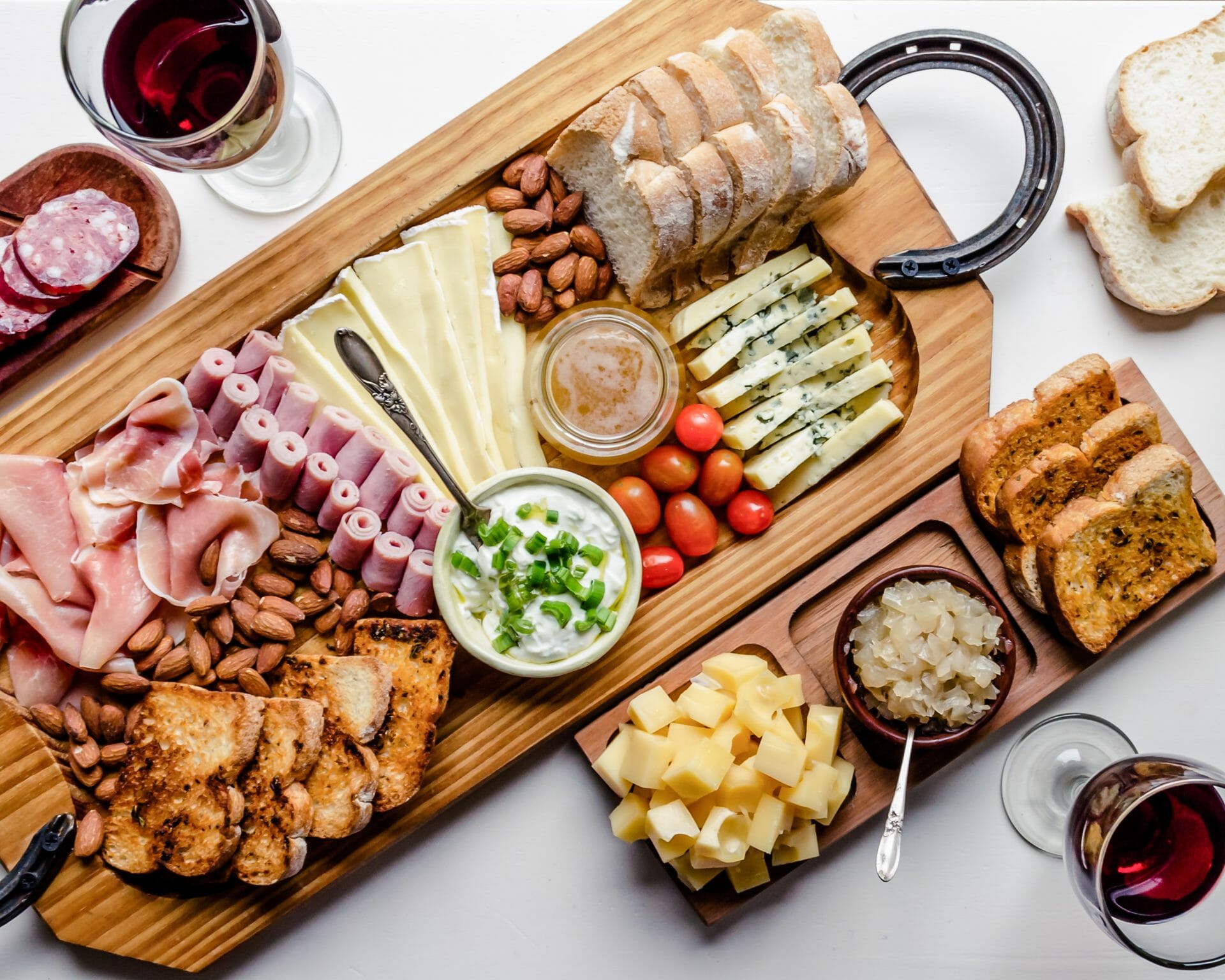 Serve In Style A Guide To Charcuterie Boards With Handles Ica