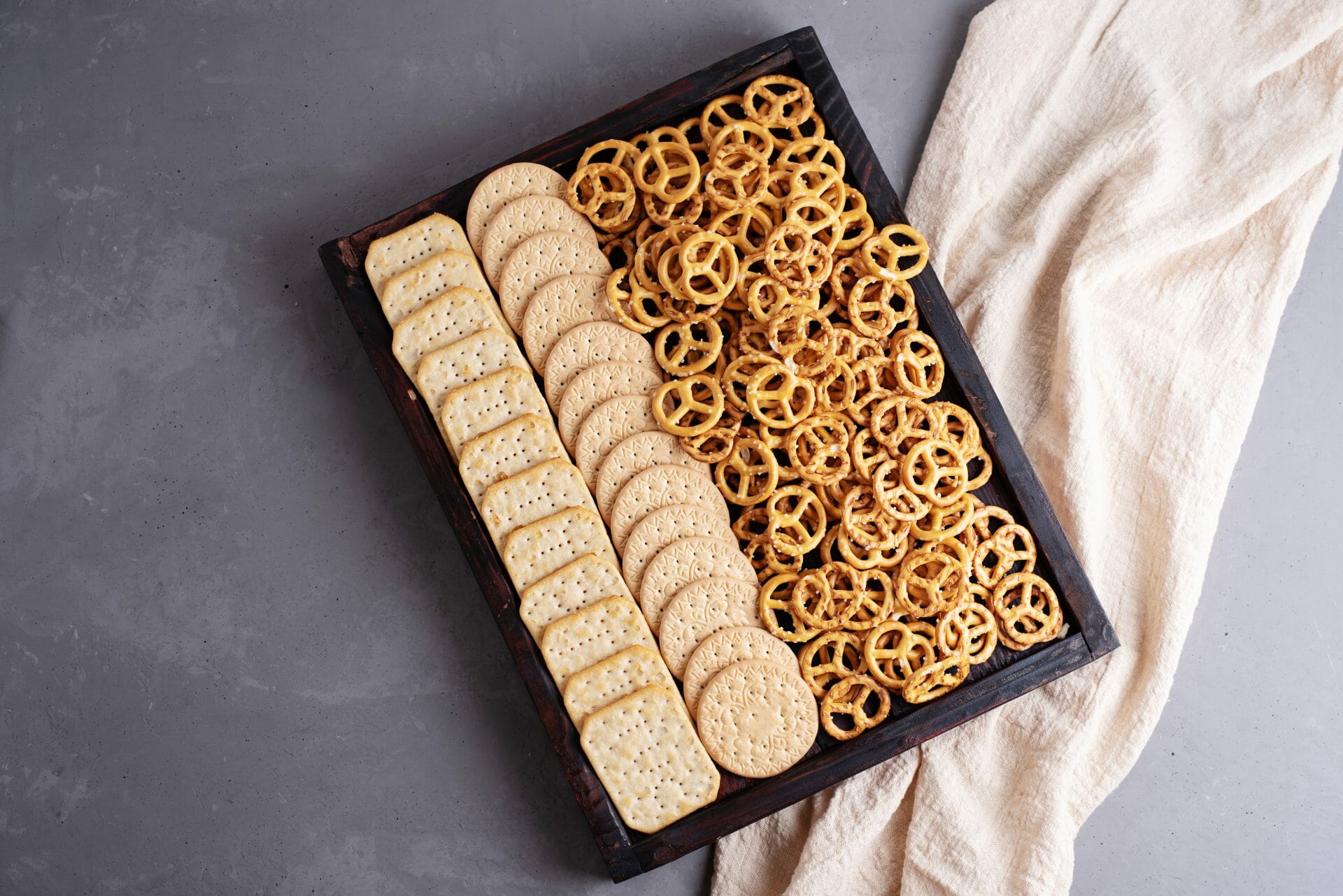 Crack The Code The Best Crackers For Charcuterie Board