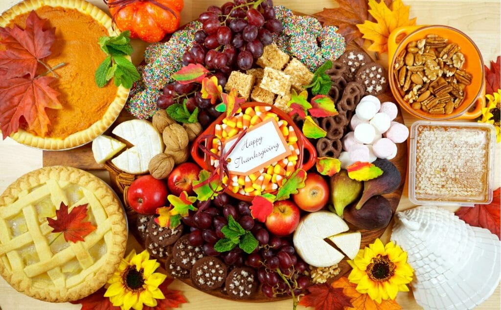 thanksgiving charcuterie board