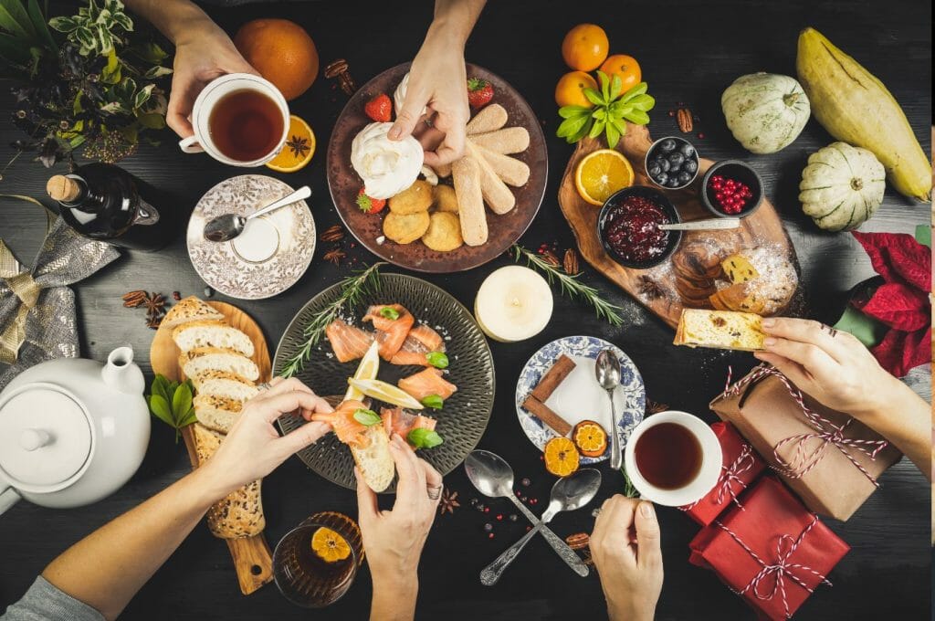 christmas brunch charcuterie board