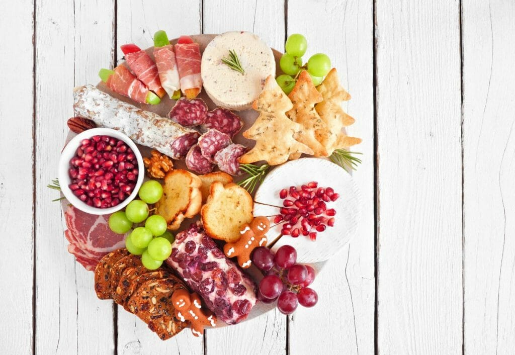 easy christmas charcuterie board